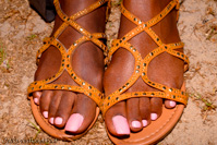 black pink toes